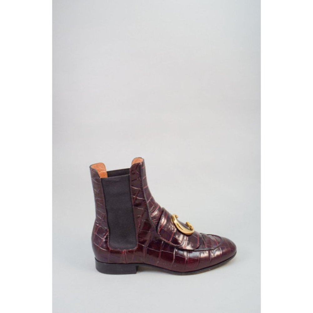 ISO Chloé Burgundy C Flat Chelsea Boots In Embosse